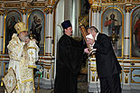 
Президент Лукашенко участвует в Рождественском богослужении в Свято-Духовом кафедральном соборе.
